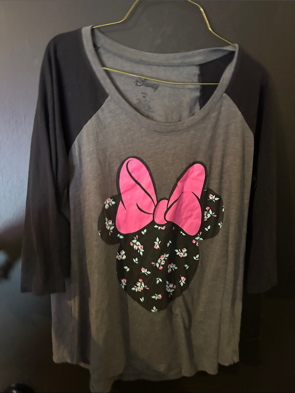 Disney Minnie Mouse Floral Bow Raglan Tee - Gray, Black & Pink